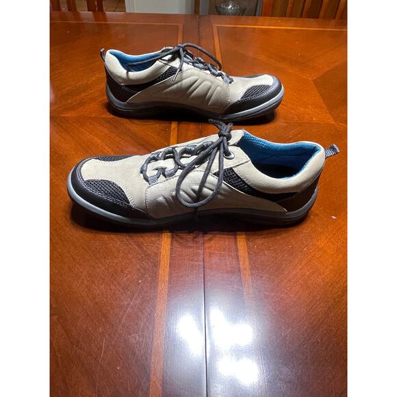 NWOT G.H. Bass & Co. Mens 9.5 Medium Shoe Territory Sneaker Beige Black Blue - Picture 6 of 8